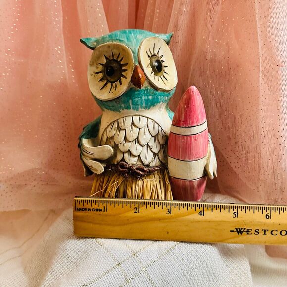Beachy Owl Figurine - Picture 7 of 8